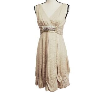 BCBG Maxazria Gold Party Dress V-Neck Sleeveless Size 8